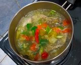 Foto langkah ke 5 dari resep Sop Ikan Tongkol.
