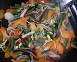 Foto langkah ke 3 dari resep Tumis kacang wortel dan tongkol.