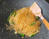 Foto langkah ke 2 dari resep Soun Goreng Cabe Hijau.