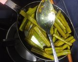 A picture of step 4 of Drumstick besan curry.