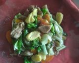 Foto langkah ke 4 dari resep Capcay Kental.