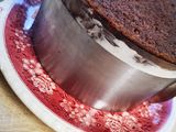Tort cu ganache de ciocolată și crema de mascarpone cu ciocolată