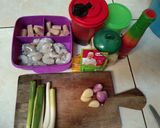 Foto langkah ke 1 dari resep Udang Sosis Asam Manis.