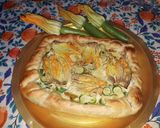 Foto del passaggio 4 della ricetta Torta salata zucchine e fiori