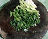 Foto langkah ke 1 dari resep Sambel Udang+Kentang Berkuah.