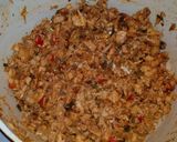 Foto del paso 3 de la receta: Empanadas con pollo reciclado (al horno o a la parrilada)