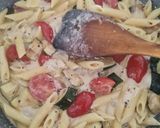 Foto del paso 10 de la receta: Penne Rigate al Wok con Calabacín, Cherry y Salmón Ahumado