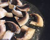A picture of step 1 of Smokey Mushrooms & Avocado on Toast.