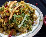 A picture of step 13 of Masala Chana-Pav.