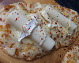 Foto del paso 2 de la receta: Focaccias al romero con palmitos y queso Brillant-Savarin, sin horno