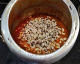 A picture of step 4 of Black Eyed Peas Curry.
