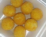 Foto langkah ke 4 dari resep Bola Bola Singkong Genyo Isi Gula Merah.