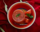 A picture of step 5 of Grilled watermelon mint julep.