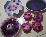 Foto langkah ke 4 dari resep Puding buah naga.