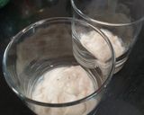 A picture of step 3 of Fruit parfait.