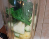 Foto del paso 1 de la receta: Jugo verde para quemar grasa