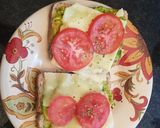 Foto del paso 1 de la receta: Tostada integral...🍅🥑🥪