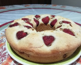 Foto del paso 5 de la receta: Torta esponjosa con frutillas 🍓🍓