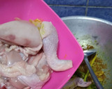 Foto langkah ke 3 dari resep Ayam Kari Kuning.