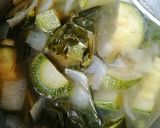 Foto del paso 3 de la receta: Crema de acelga y calabacita 💚