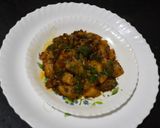 A picture of step 7 of Fennel seeds peri peri stir fry potato.