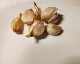 A picture of step 2 of Roasted garlic potatoes.