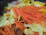 Arepa🥯rellena🥩de salteado de carne🧀y verduras🍱🥑🧆