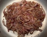 A picture of step 1 of Pear, Gorgonzola and Red Onion Pizza.
