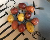 Une image de l'étape 1 de Sauce salade aux olives,piment doux et moutarde.