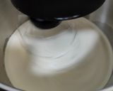 Foto langkah ke 2 dari resep Cake Ulang Tahun Sederhana Lembut Enak.