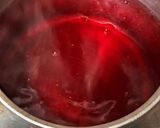 صورة لخطوة 2 من وصفة أحلى أرز بلبن بمهلبية الشوكولاتة وجيلي الفراولة