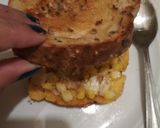A picture of step 3 of Cheesy corn paneer Sandwich.