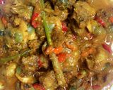 Foto langkah ke 5 dari resep Kerang asam pedas.