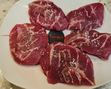 Foto del paso 2 de la receta: Carrilleras ibéricas en salsa de berenjena y champiñones