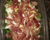 Foto del paso 1 de la receta: Ensalada de rúcula, crudo, queso y cherry