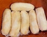 Hình bước làm 1 của món Bánh tét chuối