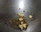 A picture of step 2 of Spinach soup.