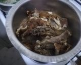 A picture of step 2 of Chicken dry fry.