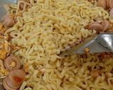 Foto langkah ke 4 dari resep Mie Pipih Goreng.