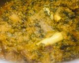 A picture of step 8 of Palak shaljam gosht.