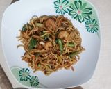 Foto langkah ke 6 dari resep Mie goreng Indonesia.