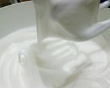 Foto langkah ke 4 dari resep Pandan Chiffon Cake.