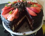 A picture of step 17 of Eggless Layered chocolate strawberry orange cake.