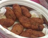 A picture of step 4 of Aloo poha cutlet.
