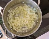 A picture of step 1 of Homemade tomato sauce.