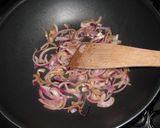 Makói lilahagymás sajtos pogácsa recept fázis 2 fotója