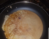 A picture of step 4 of Simple pancake.