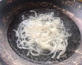 รูปขั้นตอนการทำที่ 3 ของ ก๋วยเตี๋ยวเส้นเล็กต้มยำ.เจ