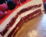 Foto del passaggio 14 della ricetta Red Velvet moderna