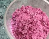 A picture of step 4 of Instant bread cake.